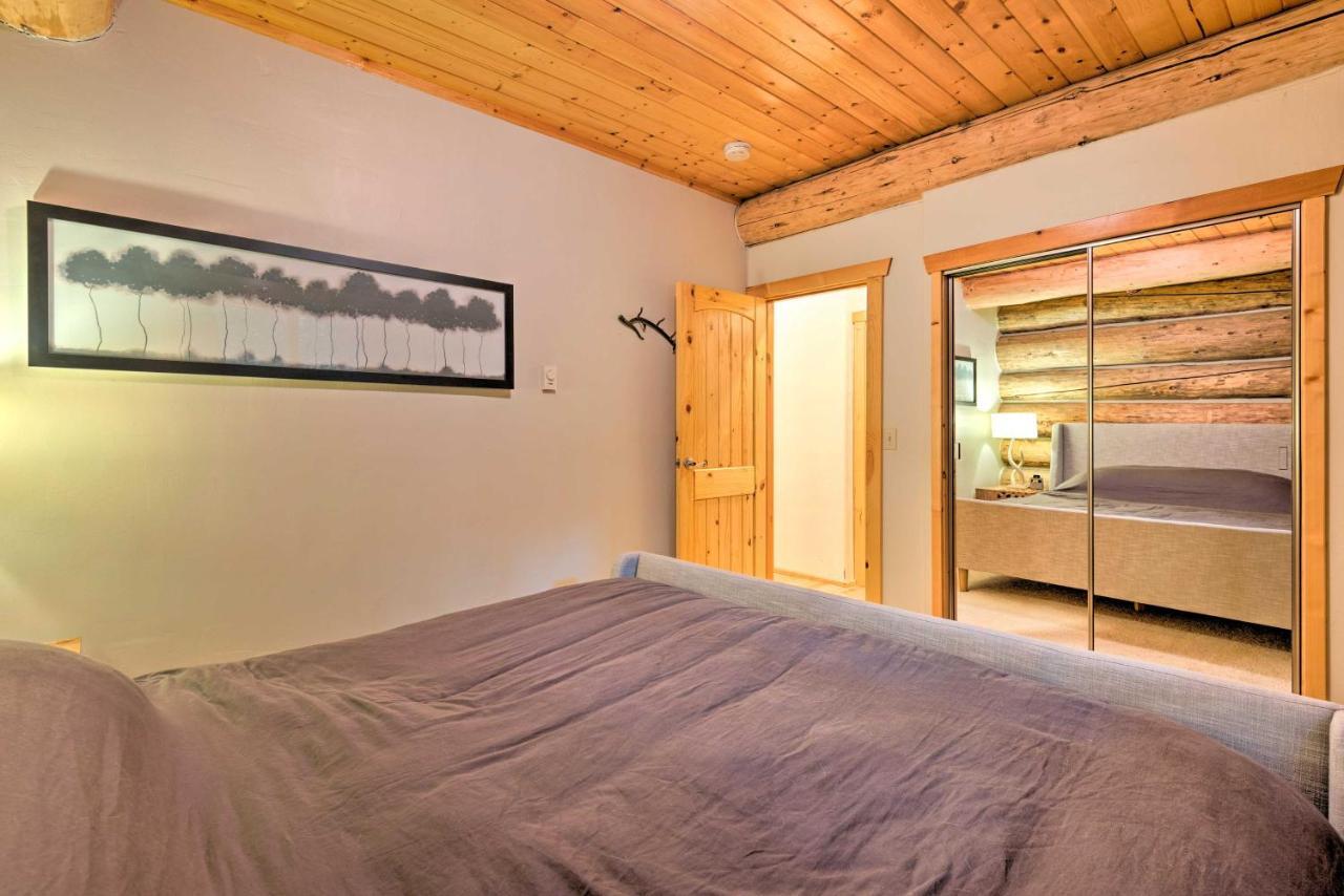 Riverfront Gold Bar Log Cabin Near Stevens Pass! ภายนอก รูปภาพ